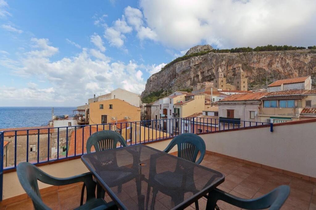 La Piazzetta Apartment เชฟาลู ภายนอก รูปภาพ