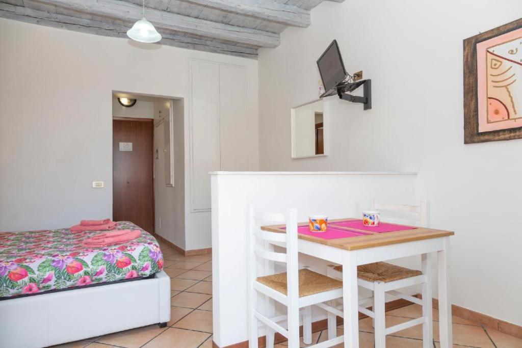 La Piazzetta Apartment เชฟาลู ภายนอก รูปภาพ